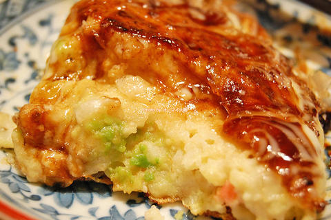 アボカド入りほわほわ焼きも定番のミックスモダンも絶品！お好み焼き「千房（ちぼう）千日前本店」大阪メトロなんば駅