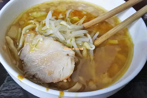 平日ランチ限定で550円！野菜ちょいマシ超お得なカレーつけ麺「ドカ盛マッチョ」大阪メトロなんば駅
