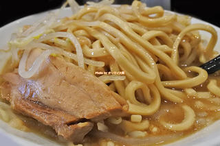 セカンドブランドはラーメンフクロウ！洗練された二郎系ラーメン「福はら」大阪メトロ小路駅