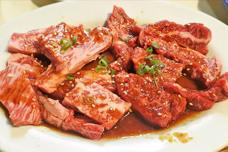 バランスが秀逸なハラミとカルビに大満足の焼肉ディナー「さつま」JR北新地駅