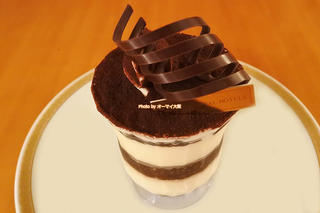 濃厚なのに食感なめらか！期間限定ティラミス「リーガロイヤルホテル大阪 メリッサ」京阪中之島駅