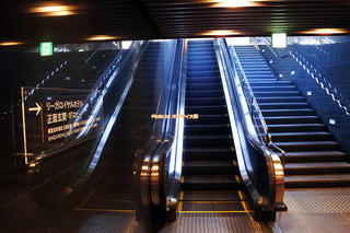 電車の最寄り駅は京阪中之島駅「リーガロイヤルホテル大阪」わかりやすい地上アクセス編