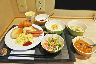 復活した食べ放題の朝食バイキングで元気をチャージ「スーパーホテルなんば日本橋」ビジネスホテル朝食レビュー
